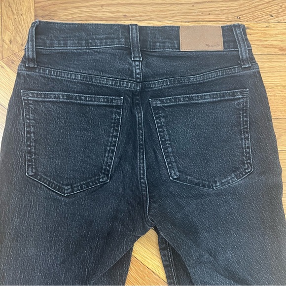 Madewell Mid-Rise Perfect Vintage Jeans in Clean Black - Picture 3 of 6